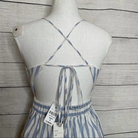 NEW! LF e-lady | Chambray Blue & White Stripe Strappy Open Back Romper 8 - Picture 6 of 12
